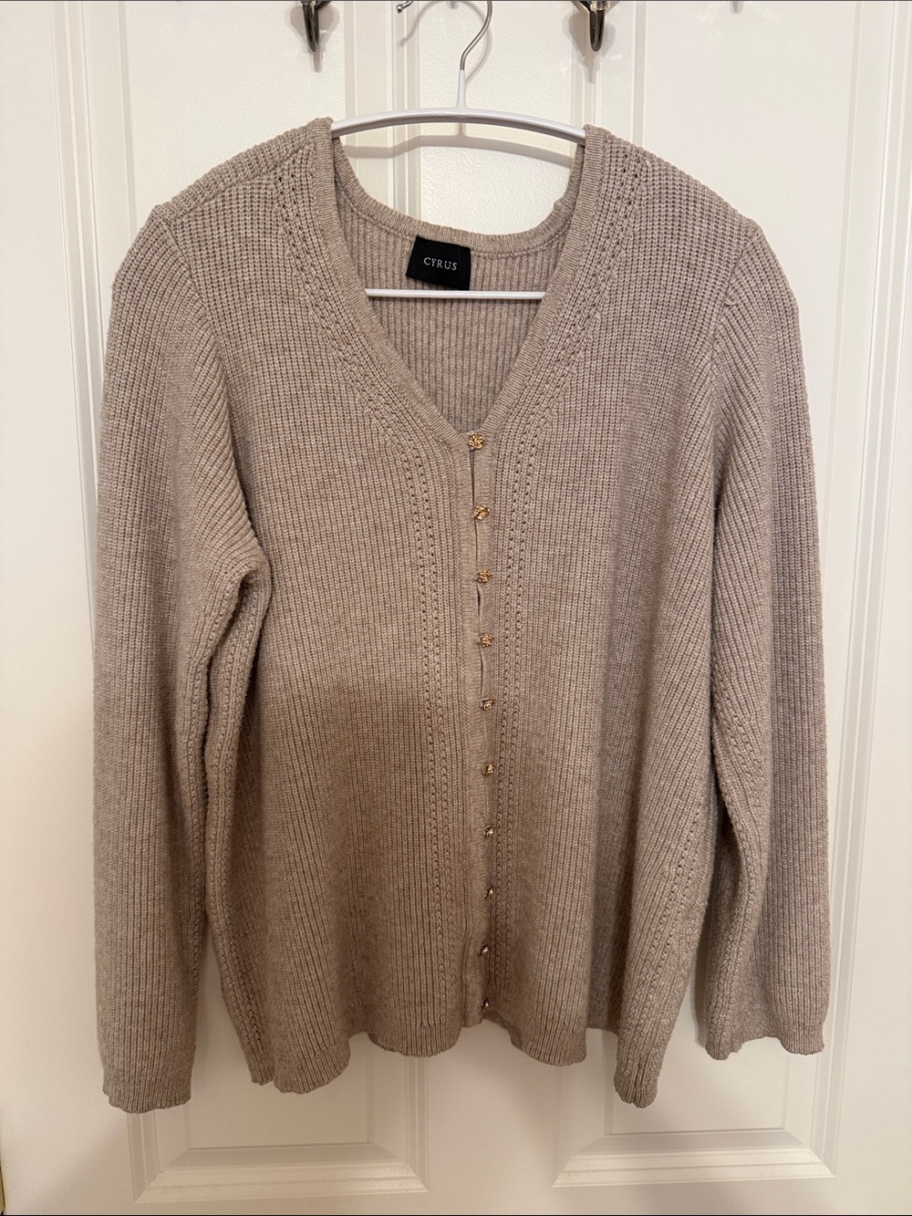 Cyrus sweater
